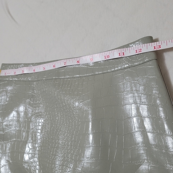 Oak + Fort Snakeskin Faux Leather Mini Skirt Sz S - Picture 7 of 8